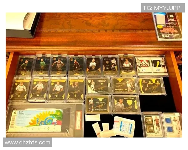 球星卡收藏热潮引领潮流足球文化传承与价值探索 球星卡收藏热潮引领潮流足球文化传承与价值探索